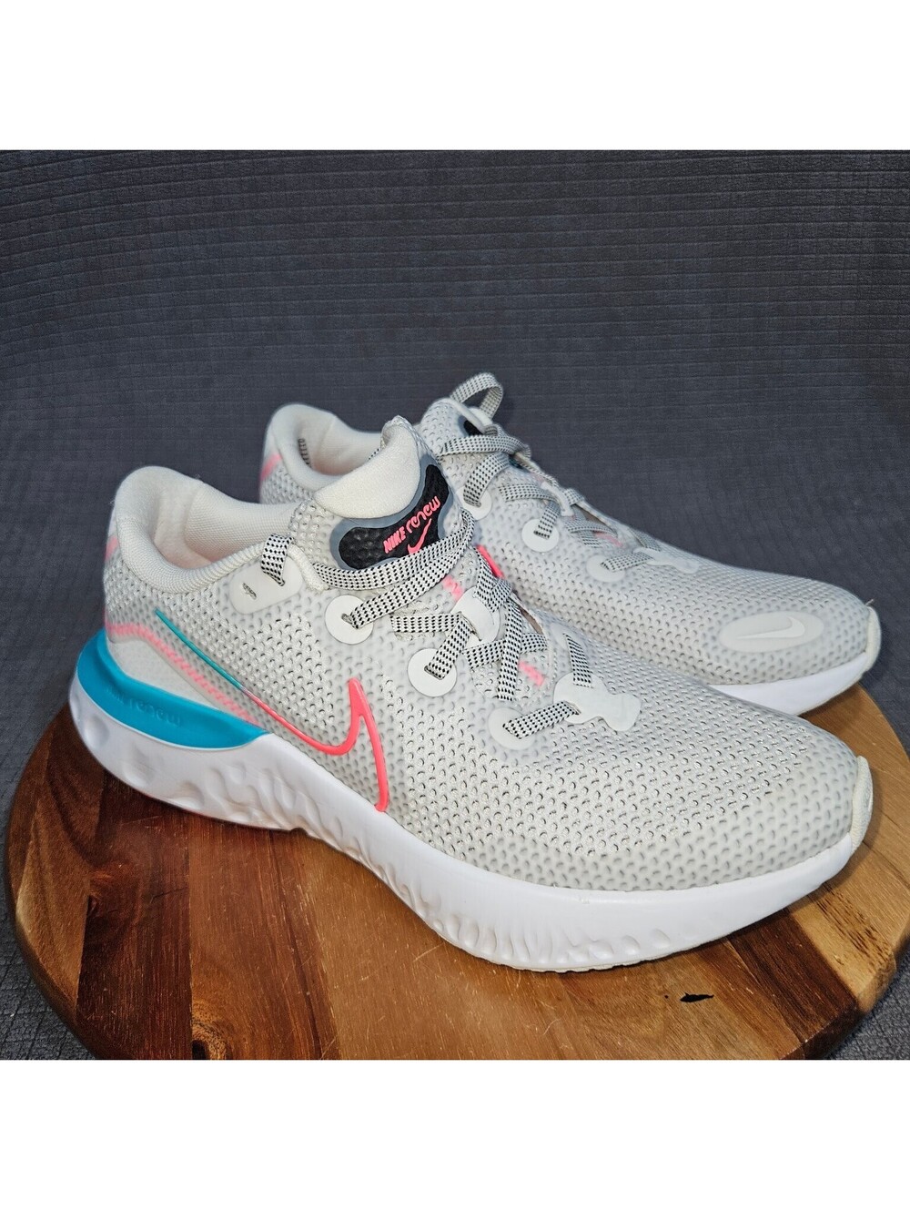 Nike Renew Run Athletic Shoes Women’s White Pink Blue US 6.5Y Mesh Runners